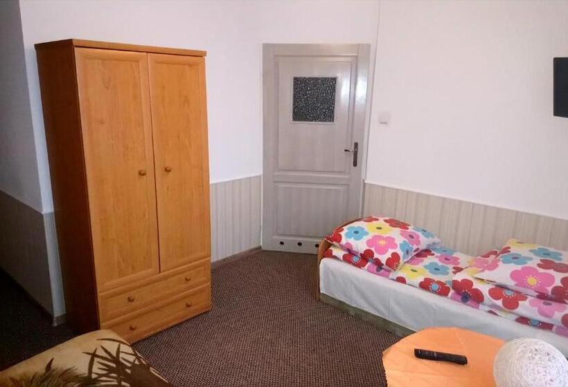 חדר סטנדרט, Pokoje Gościnne Strażnica