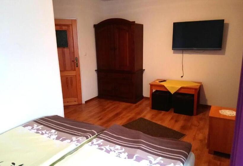 חדר סטנדרט, Pokoje Gościnne Strażnica