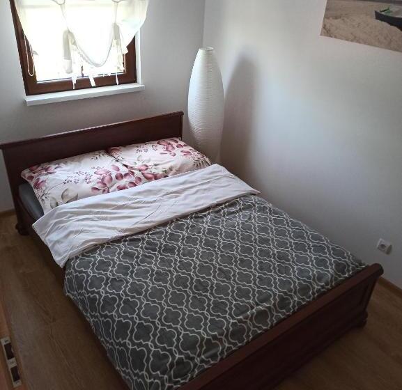 בקתת חדר, Pokoje Gościnne Strażnica