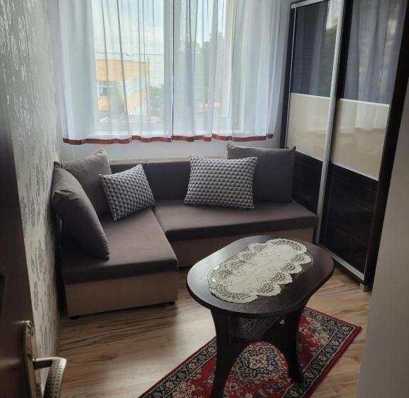 דירת שני חדרים, Pokoje Gościnne Strażnica