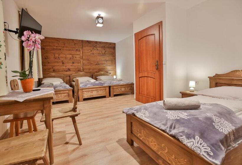 Fyrbädds Deluxerum, Pokoje Na Zakręcie Blisko Term Bania Oraz Restauracji Rodzinna Atmosfera