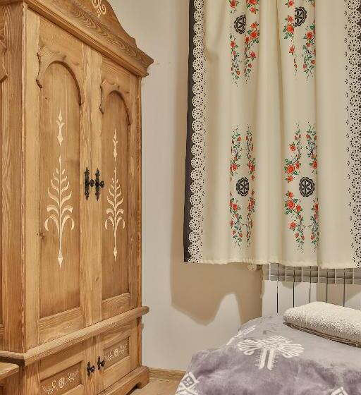 Deluxe Rum, Pokoje Na Zakręcie Blisko Term Bania Oraz Restauracji Rodzinna Atmosfera