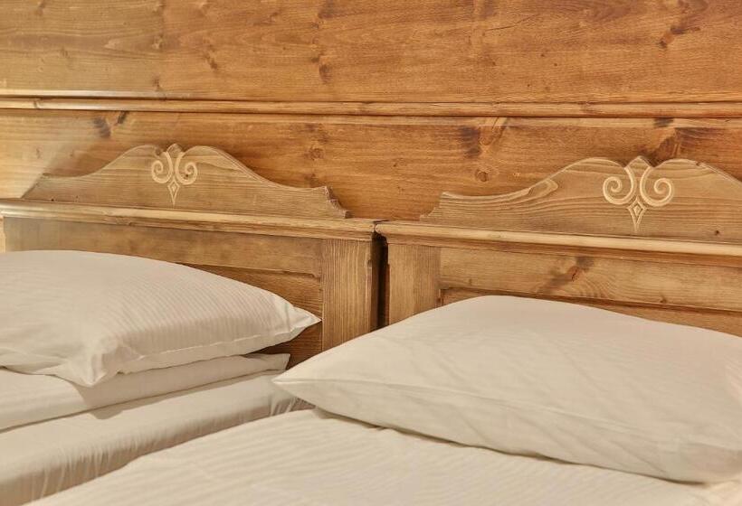 Standardrum, Pokoje Na Zakręcie Blisko Term Bania Oraz Restauracji Rodzinna Atmosfera