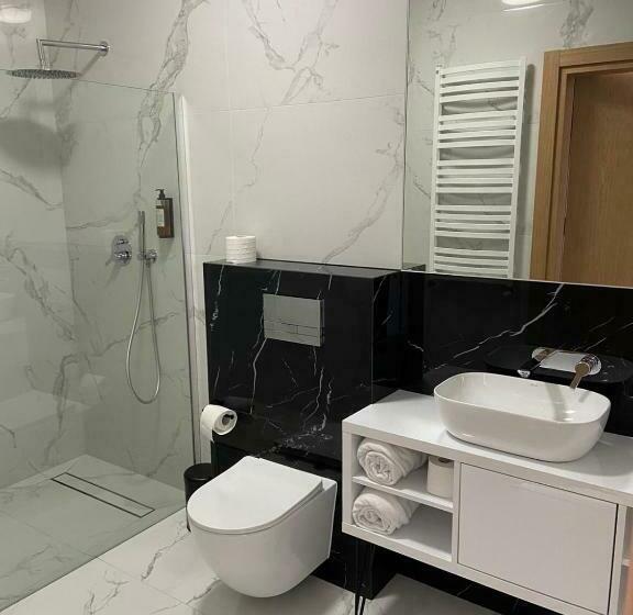 غرفة سوبيريور, Sebory