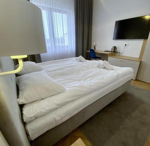 غرفة قياسية لذوى الاحتياجات الخاصة, Sebory