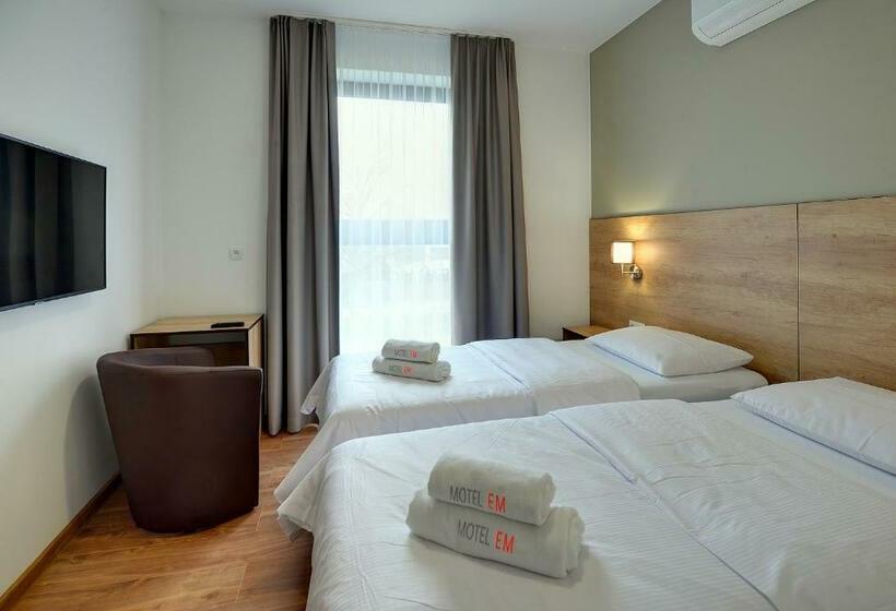 חדר סטנדרט, Nocleg Em