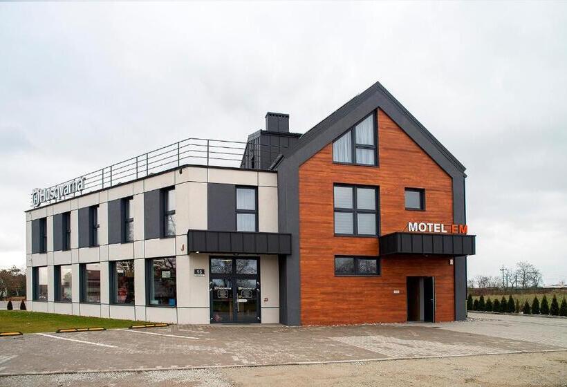 חדר סטנדרט, Nocleg Em