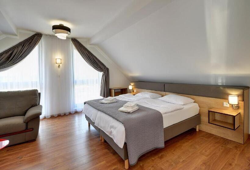 דירת חדר, Nocleg Em