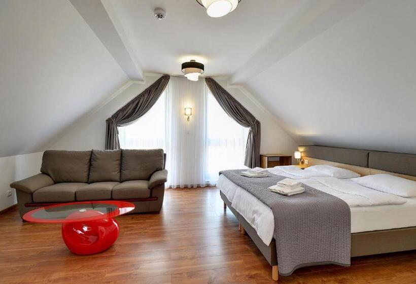 דירת חדר, Nocleg Em