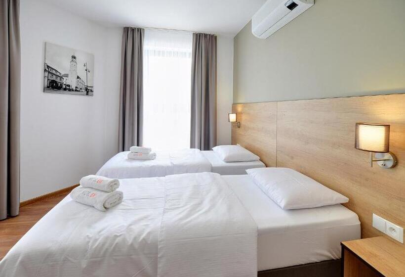 חדר סטנדרט, Nocleg Em