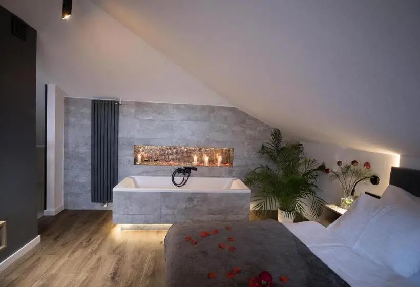 Chambre Deluxe, Na Górce