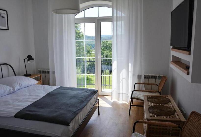 Номер Deluxe с Балконом, Czarny Dział