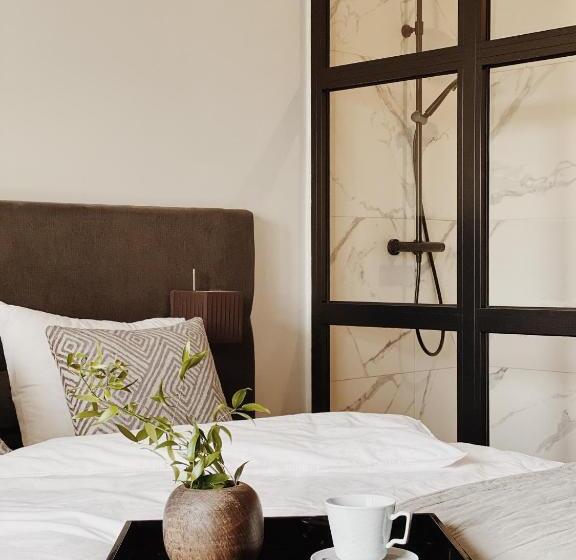 חדר דלוקס, Przytulia