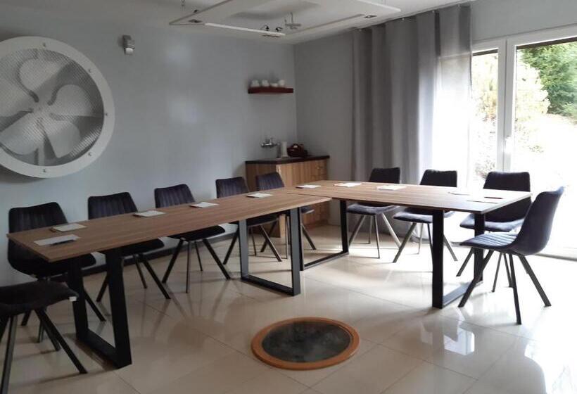 בית, 4 חדרי שינה, Villove Domy Spa