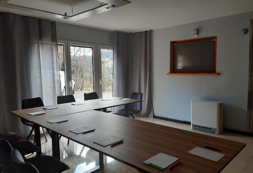 בית, 4 חדרי שינה, Villove Domy Spa