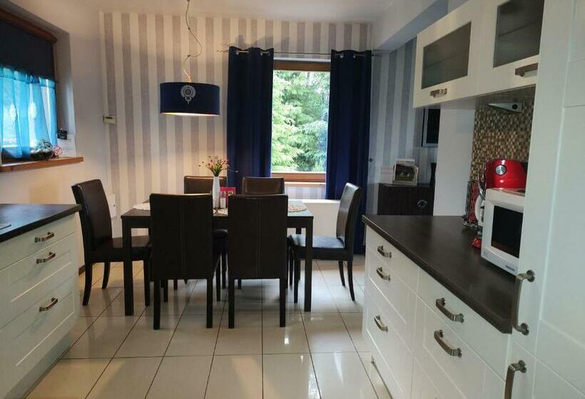 וילה עם 4 חדרי שינה, Villove Domy Spa