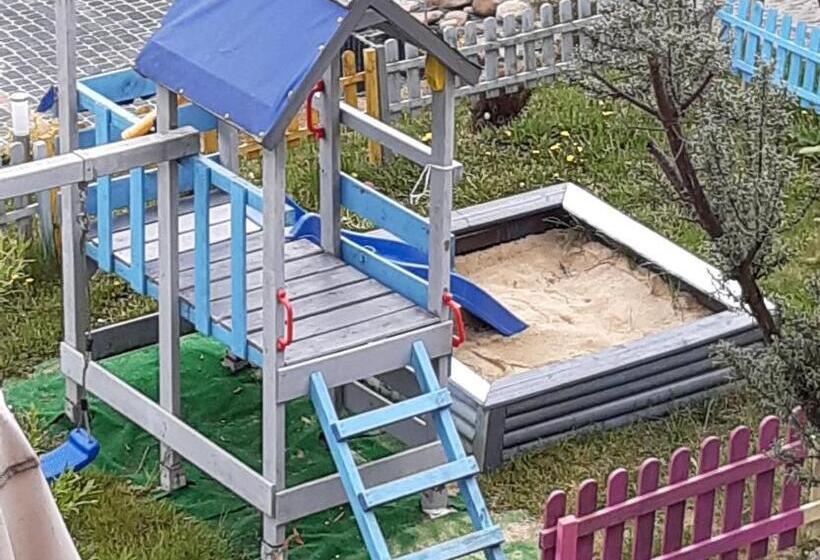 וילה עם 4 חדרי שינה, Villove Domy Spa