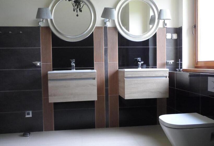 וילה עם 4 חדרי שינה, Villove Domy Spa