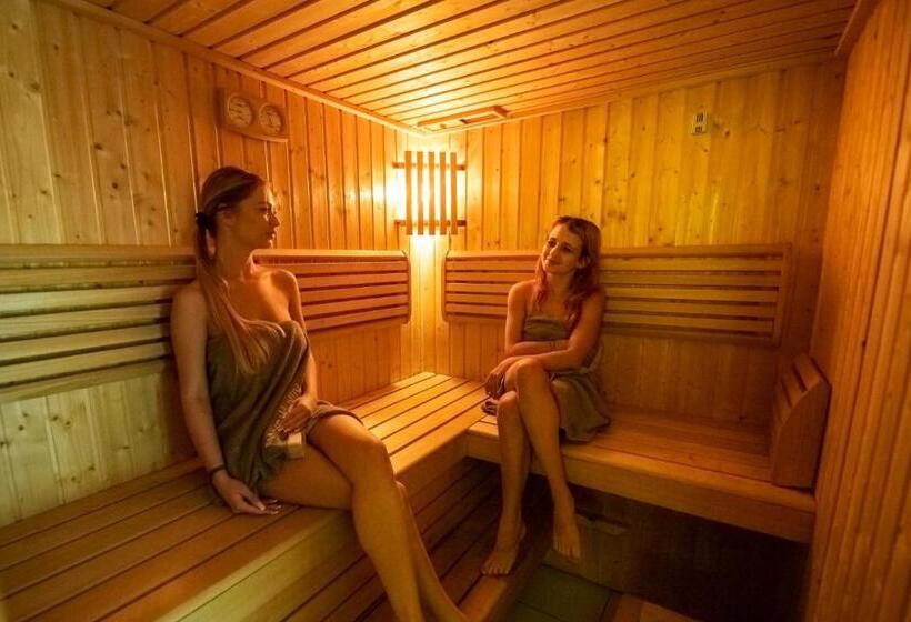 וילה עם 4 חדרי שינה, Villove Domy Spa