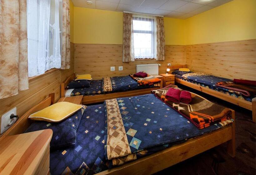 חדר סטנדרט לשלושה, Pensjonat Borowik