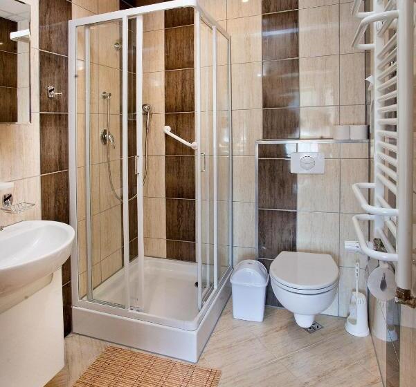 חדר סטנדרט לשלושה, Pensjonat Borowik