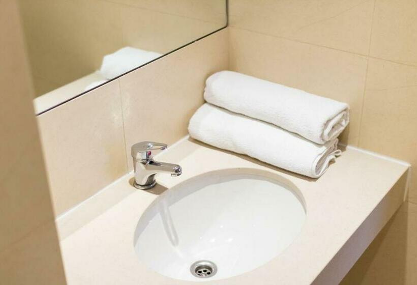 غرفة أساسية, Ośrodek Natura