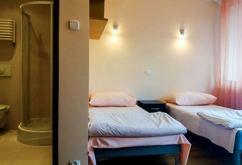 غرفة أساسية, Ośrodek Natura