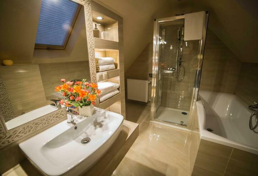 آپارتمان 2 خوابه, Poduszka Goprówka