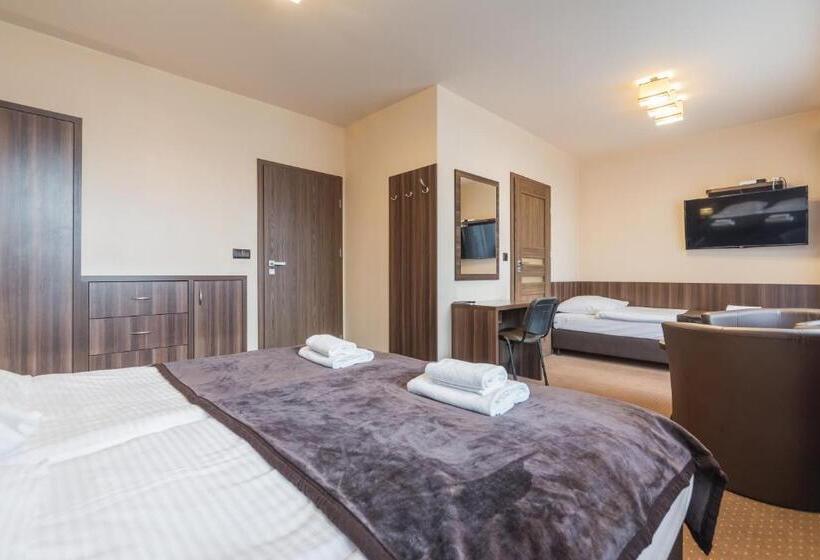 اتاق استاندارد سه تخته با بالکن, Poduszka Goprówka