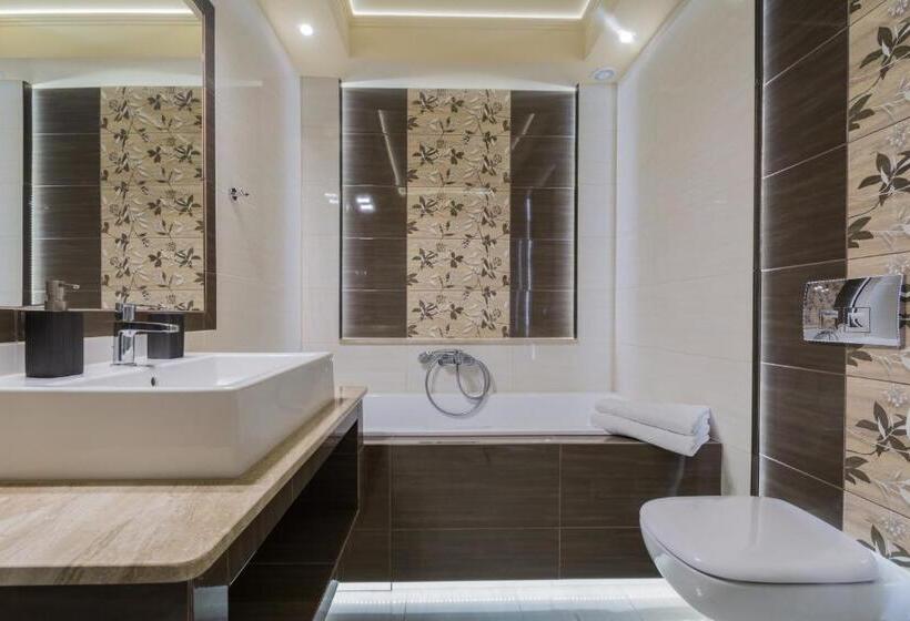 اتاق لوکس با بالکن, Poduszka Goprówka