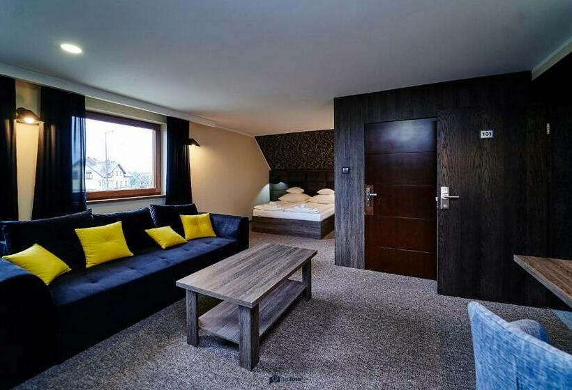 スタンダードトリプルルーム, Gościniec Pod Strzechą