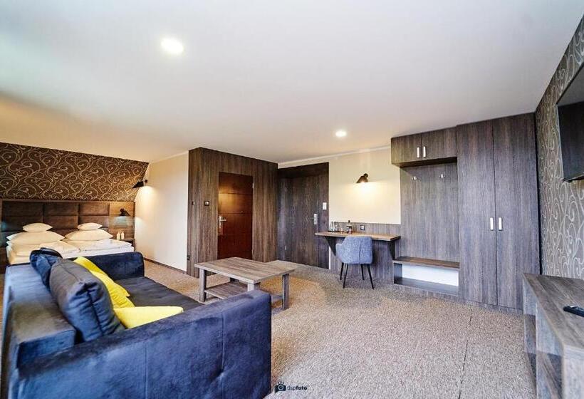 スタンダードトリプルルーム, Gościniec Pod Strzechą