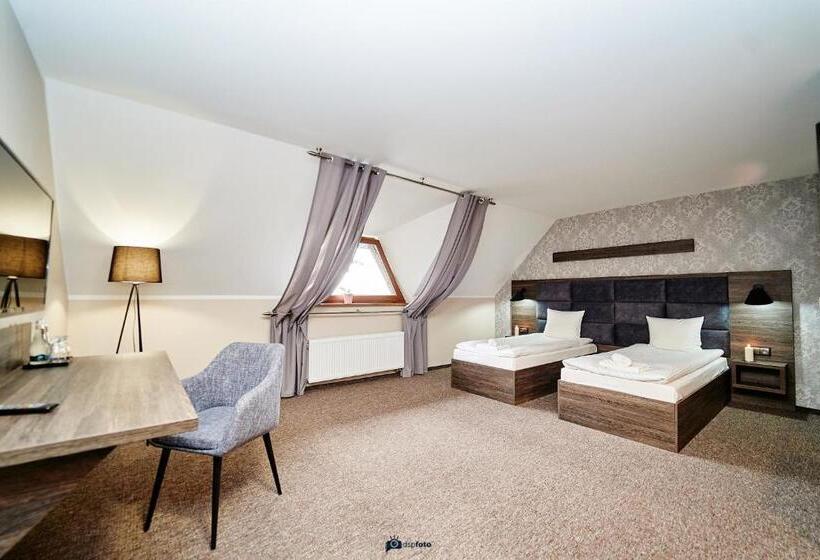 スタンダードトリプルルーム, Gościniec Pod Strzechą