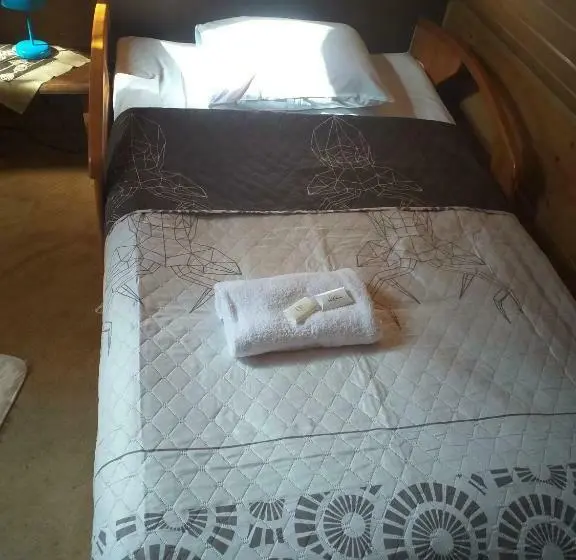 Standard Yhden Hengen Huone, Zajazd Pod Chmurką