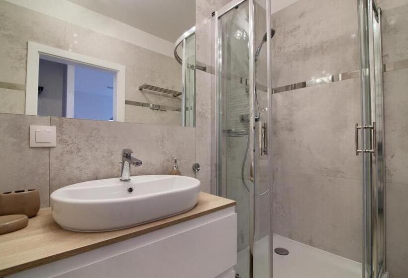 דירה בת חדר שינה 1 עם מרפסת, Apartments In   Podgórna