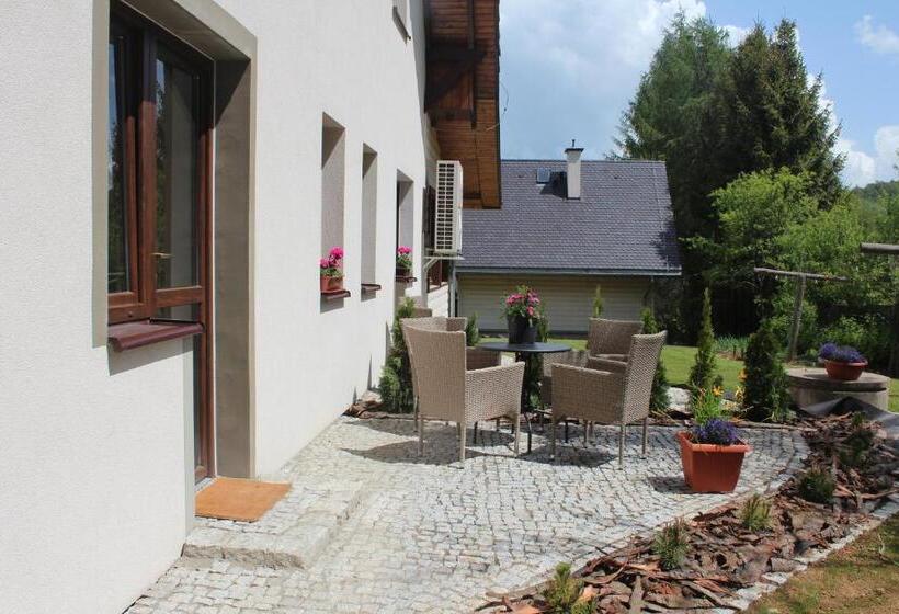 スタンダード４人部屋, Dom Malowany