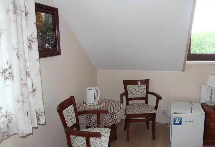 Basic-huone, Dom Malowany