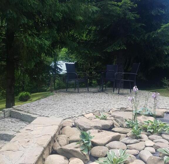 キングサイドベッドのスタンダードワンルーム, Dom Malowany