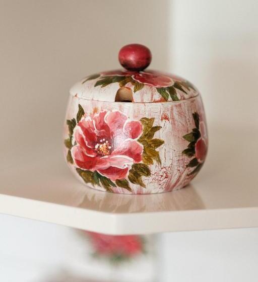 景色の見える一ベッドルームアパートメント, Dom Malowany