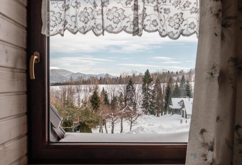 ベーシックルーム, Dom Malowany