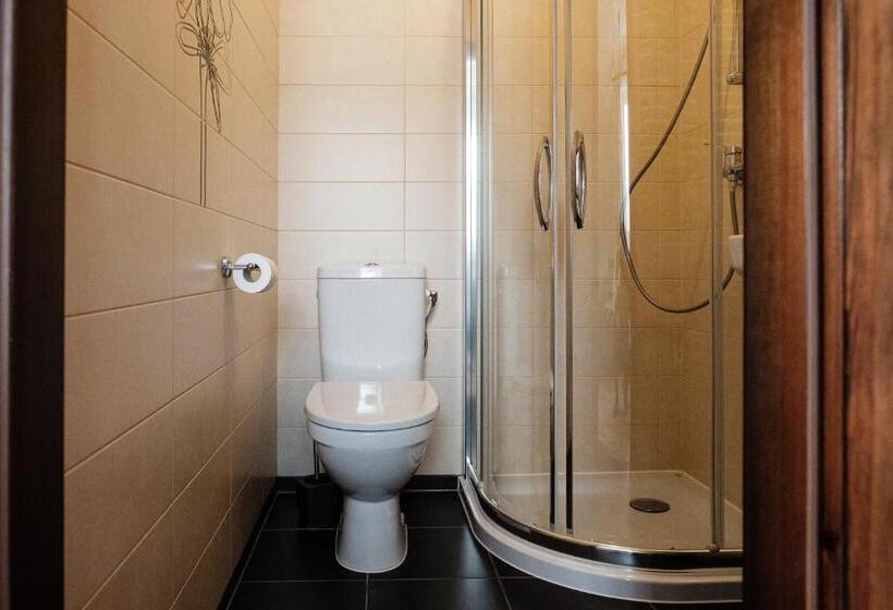 ベーシックルーム, Dom Malowany