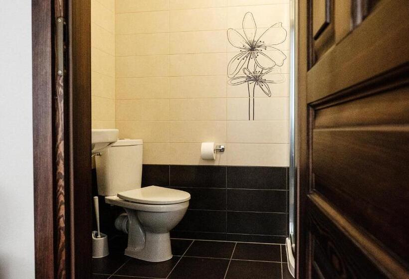 マウンテンビュースタンダードルーム, Dom Malowany