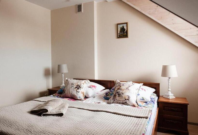 マウンテンビュースタンダードルーム, Dom Malowany