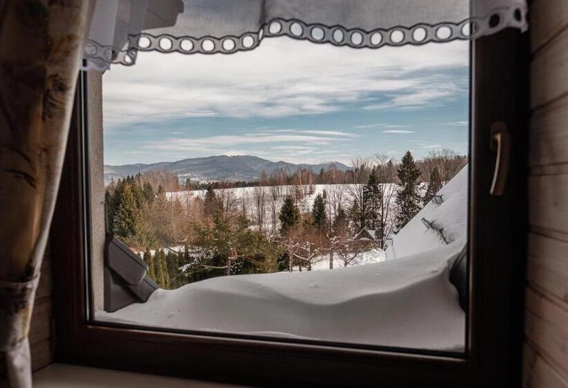 マウンテンビュースタンダードルーム, Dom Malowany