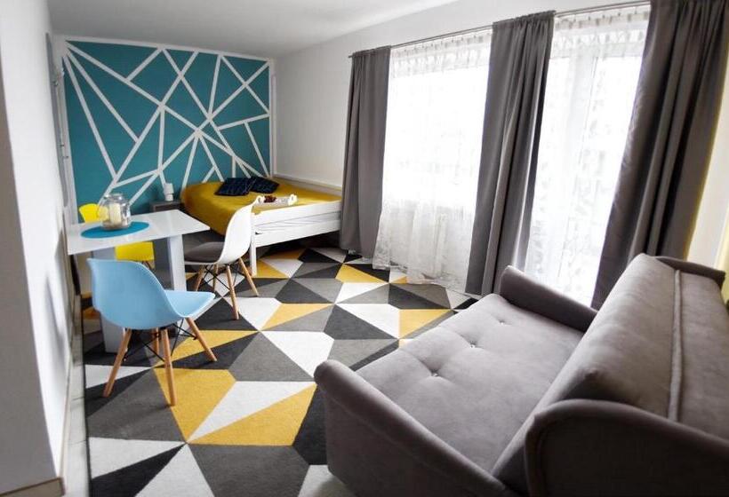 חדר דלוקס עם מרפסת, Marinas Rewa