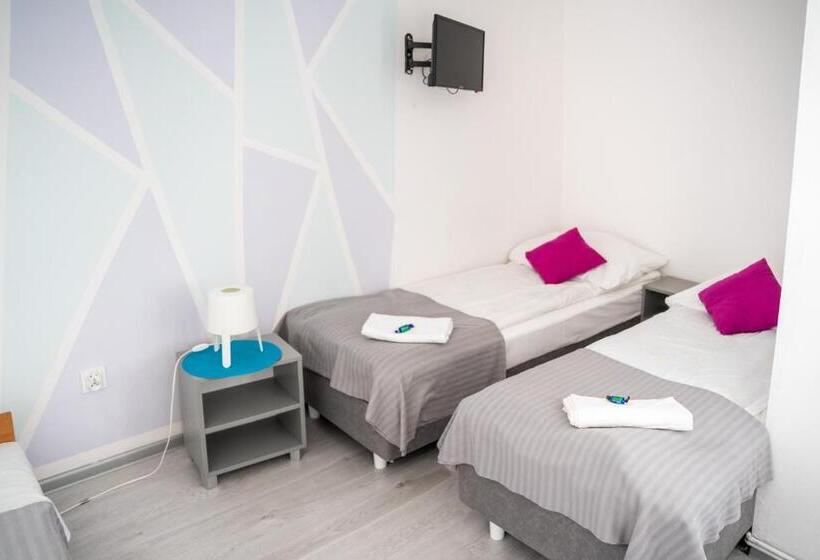 סטודיו סטנדרט עם מרפסת, Marinas Rewa