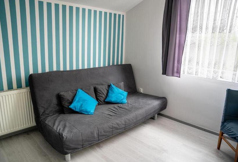 סטודיו סטנדרט עם מרפסת, Marinas Rewa