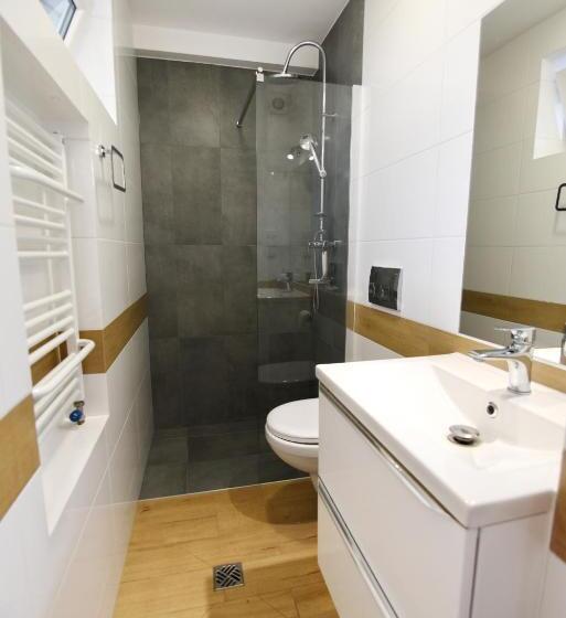 דירת שני חדרים, Marinas Rewa