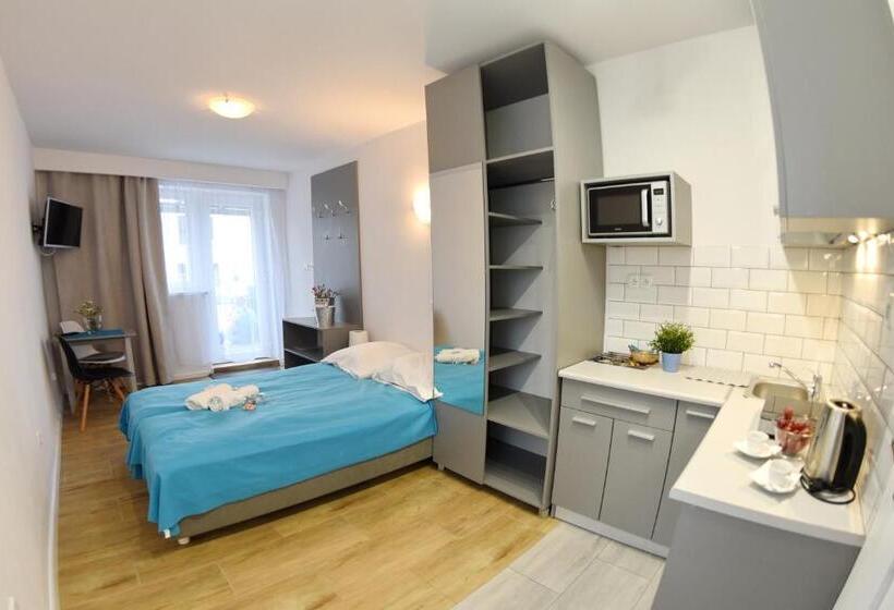 דירת חדר, Marinas Rewa