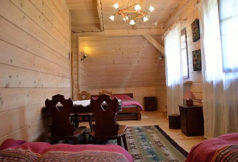 スタンダード４人部屋, Schronisko Górskie Nad Smolnikiem